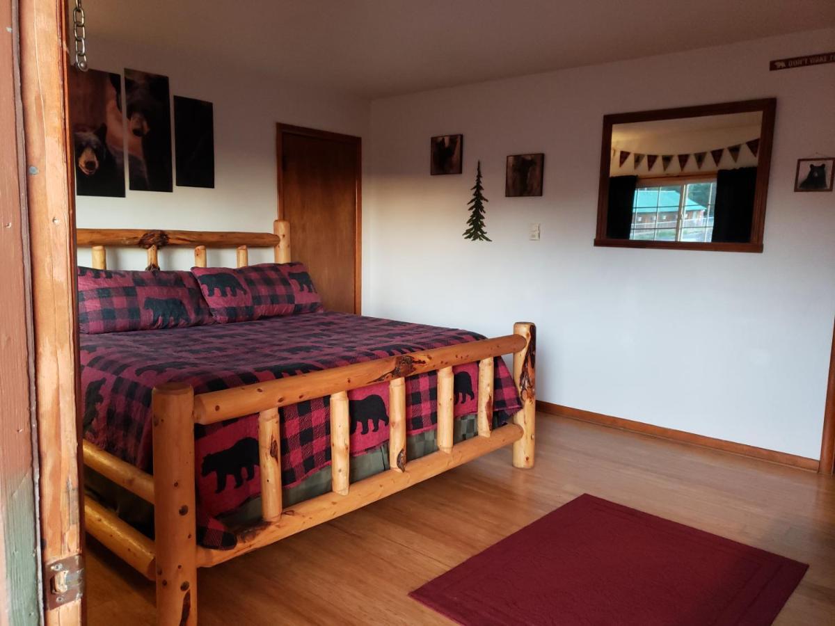 Crescent Moon Motel Bagian luar foto