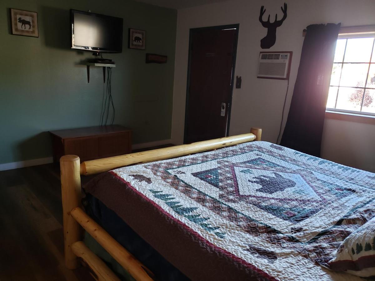 Crescent Moon Motel Bagian luar foto