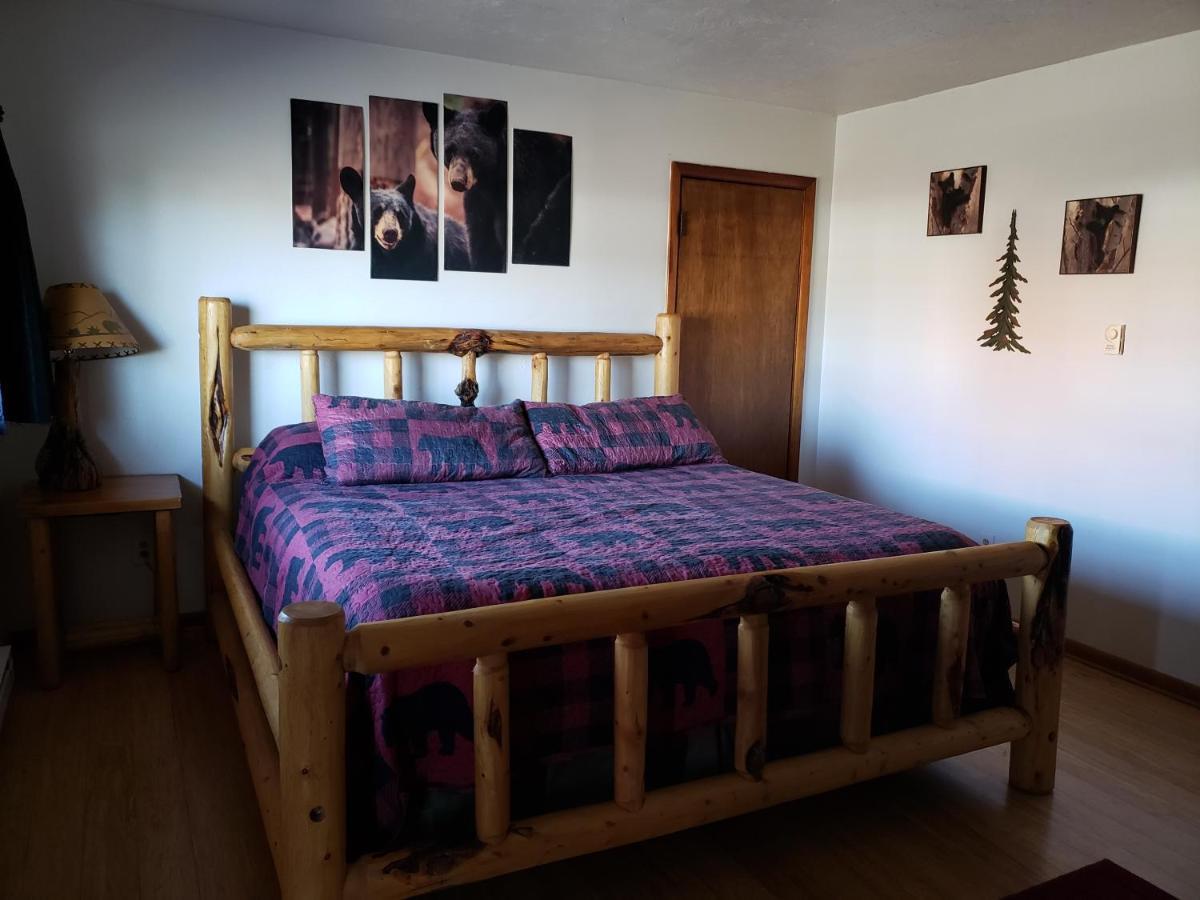 Crescent Moon Motel Bagian luar foto
